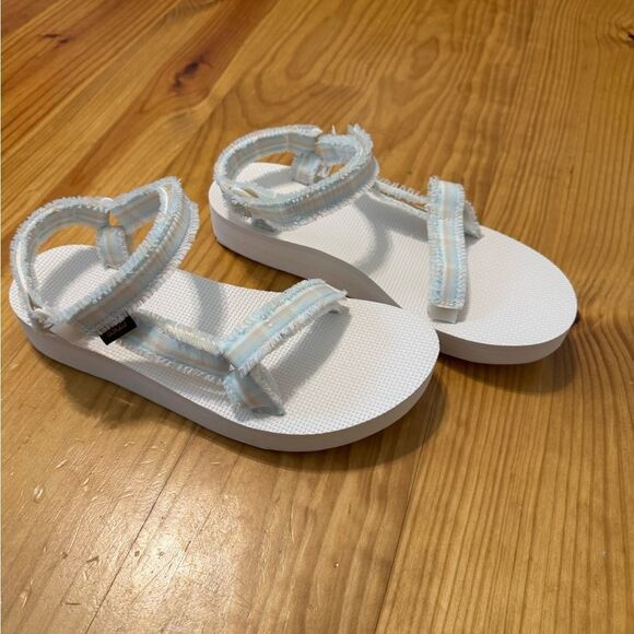 NWB Teva Women's Midform Universal Fray Frazier Light Multi 1118954 Women’s SZ 9 - Picture 9 of 12